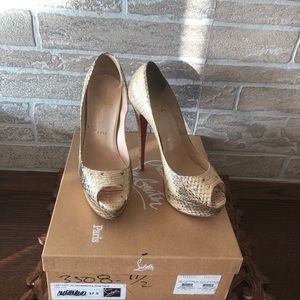 SOLD Christain Louboutin Classic Lady Peep